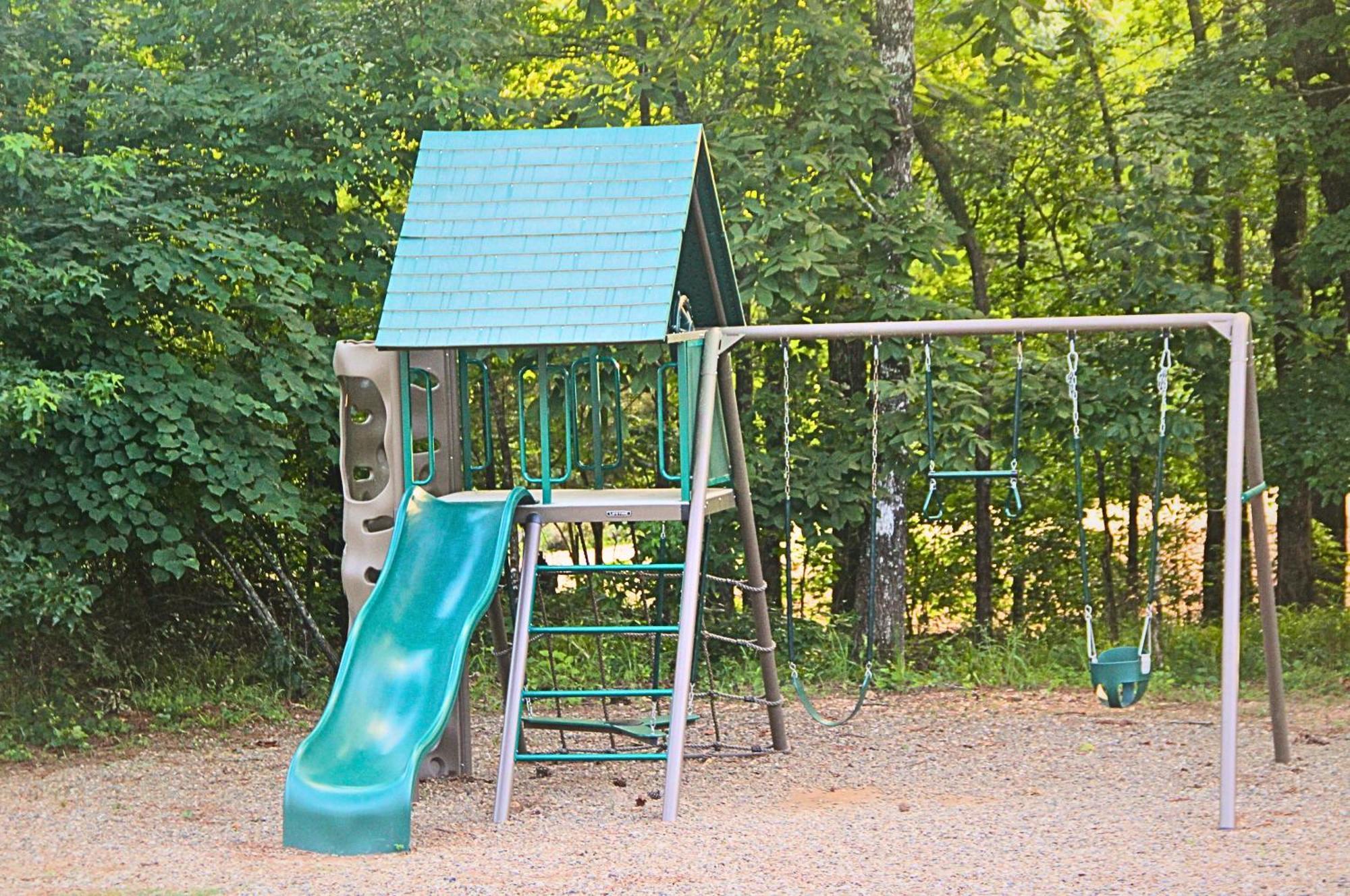 4Br/3Bth Family Cabin With A Hot Tub, Sleeps 14 โบรคเคนโบว์ ภายนอก รูปภาพ