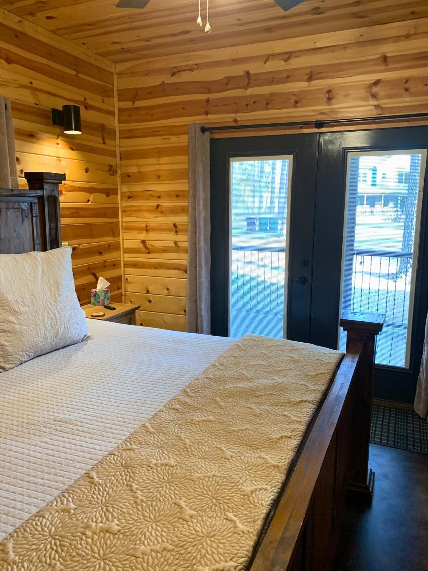 4Br/3Bth Family Cabin With A Hot Tub, Sleeps 14 โบรคเคนโบว์ ภายนอก รูปภาพ